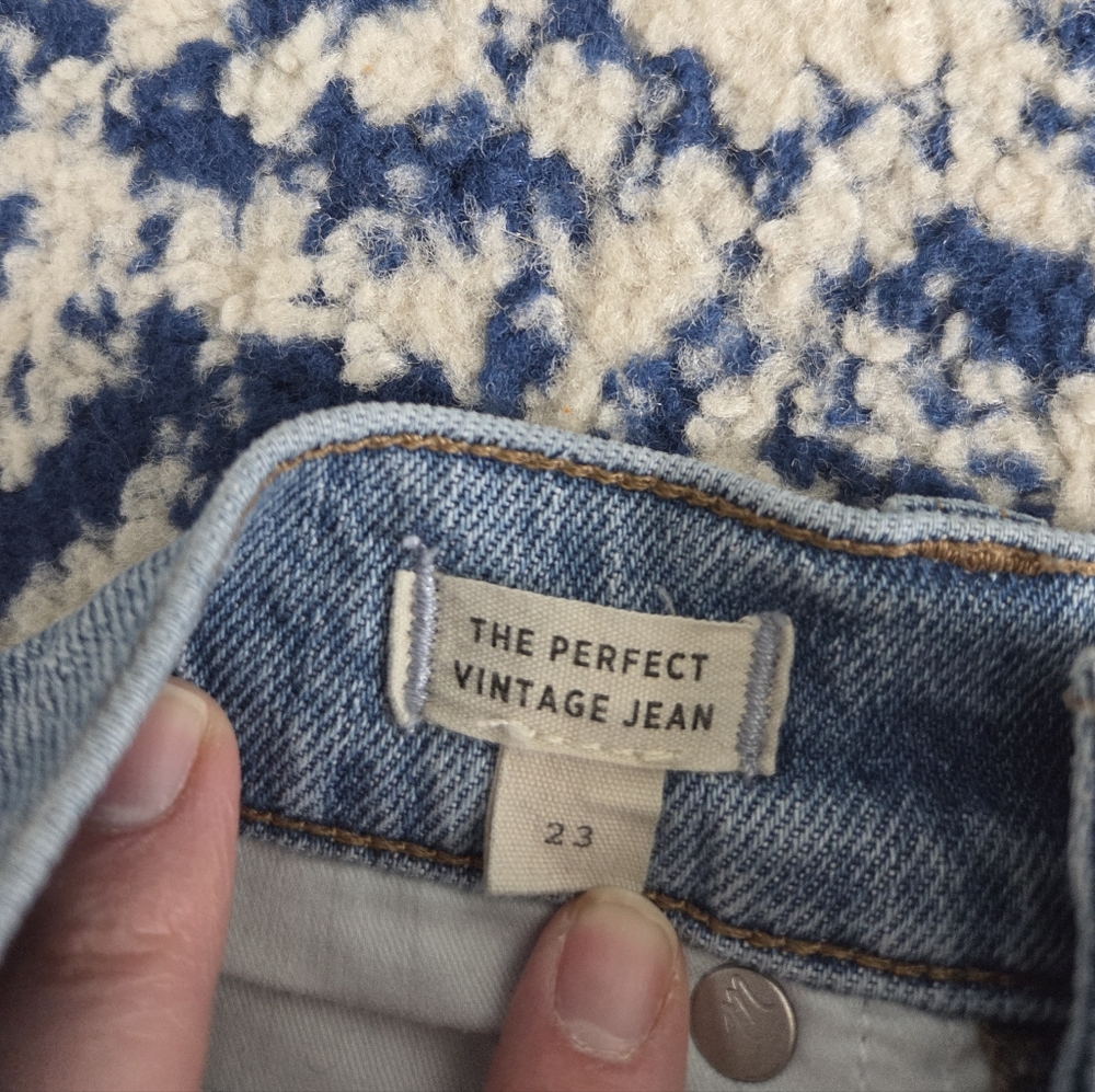 Madewell Distressed Light Blue Skinny Jeans - Picture 3 of 8